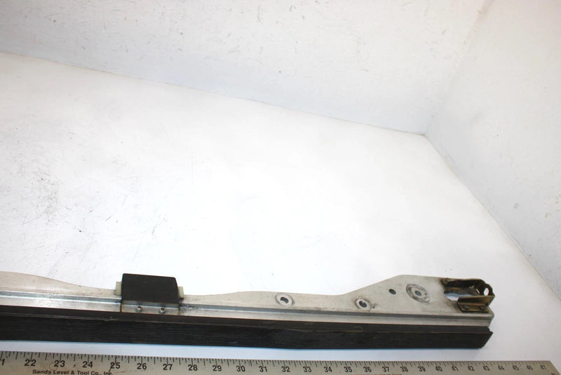 00 Yamaha Sx500r Oem RIght Sliding Frame Rail 8EA-47411-00-00 SY0