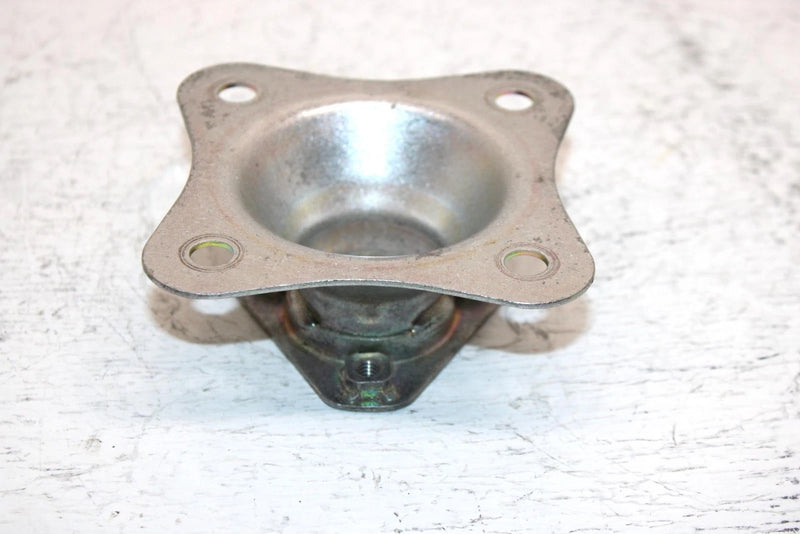 1985 Honda Atc 110 Oem Rear Axle Seal Flange 42330-958-671 AH68