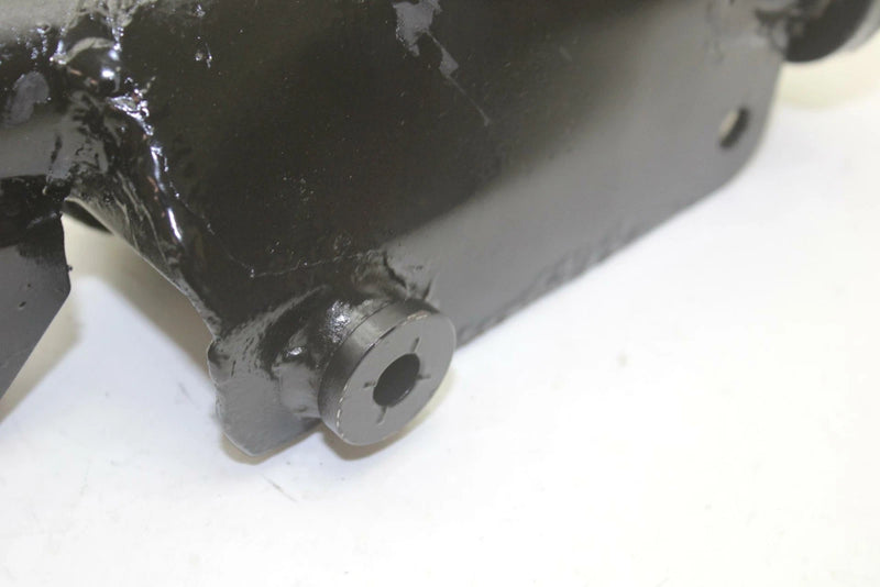 96 Arctic Cat ZR 580 EFI OEM Left Spindle 0703-257 B510