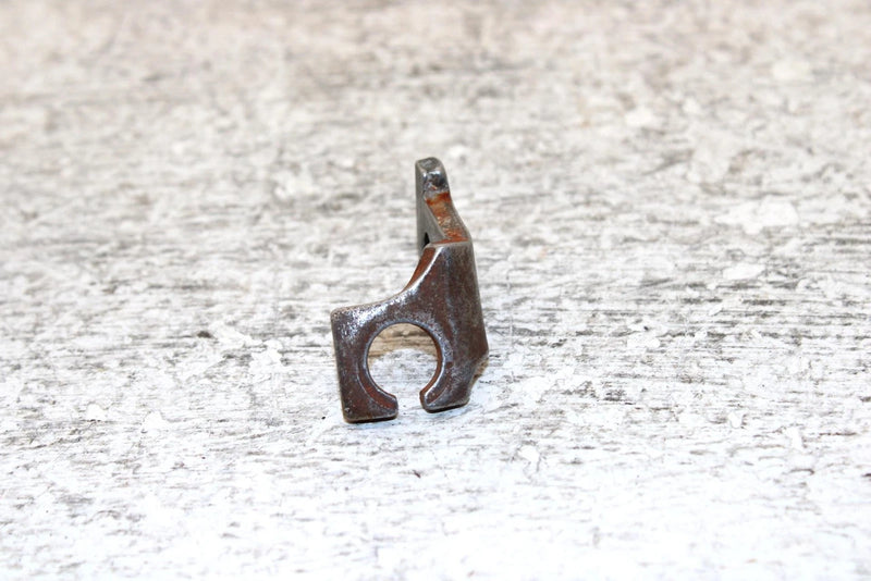 1996 Yamaha Vmax 600 Oem Brake Caliper Bracket 8AB-25721-00-00 SY29