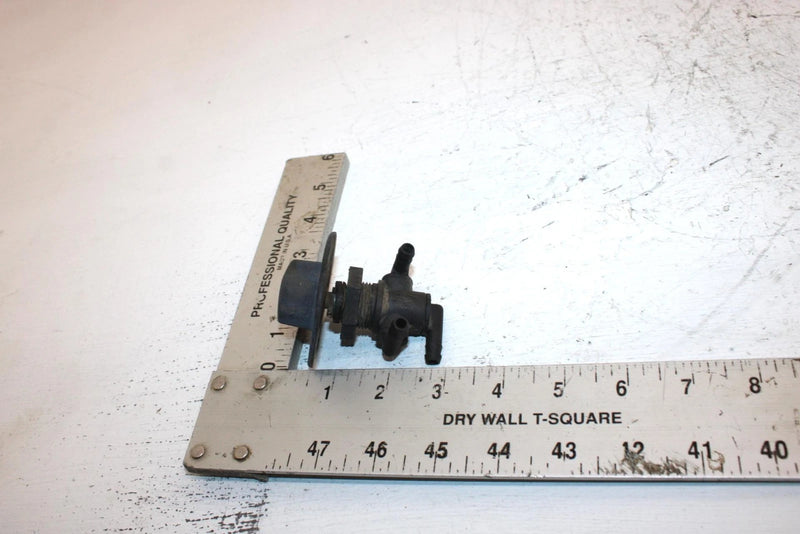 2002 Polaris Sportsman 700 Oem 3 Way Fuel Petcock 7052161 AP184