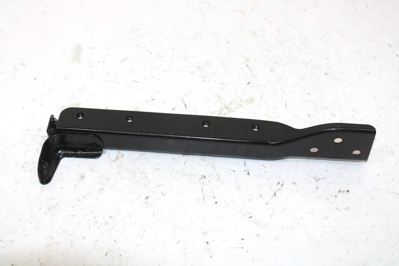 1988 Yamaha Enticer 340 Oem Left Steering Gate Bracket  82A-23898-00-00 SY130