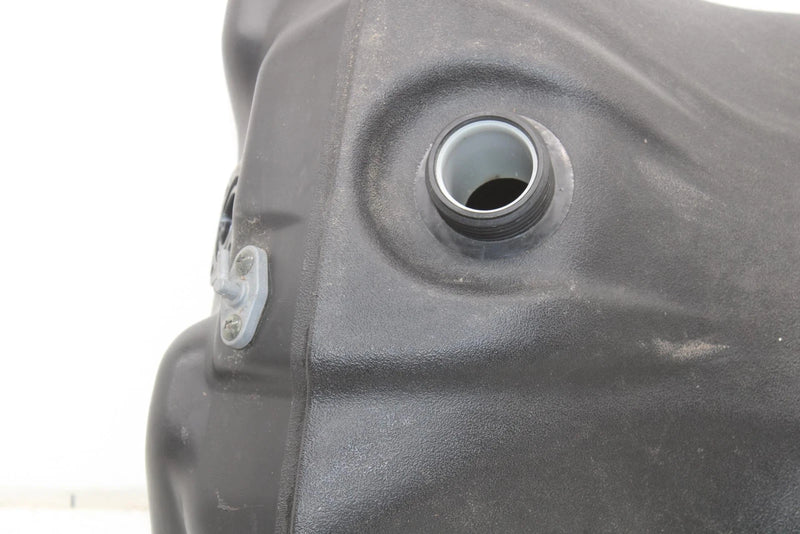 1999 Yamaha Srx700 Oem Gas Tank Fuel Reservoir 8CW-24111-10-00 SY106