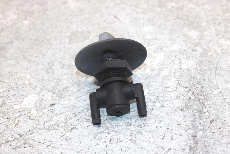 2004 Polaris Trail Boss 330 Oem 3 Way Fuel Petcock 7052161 AP117