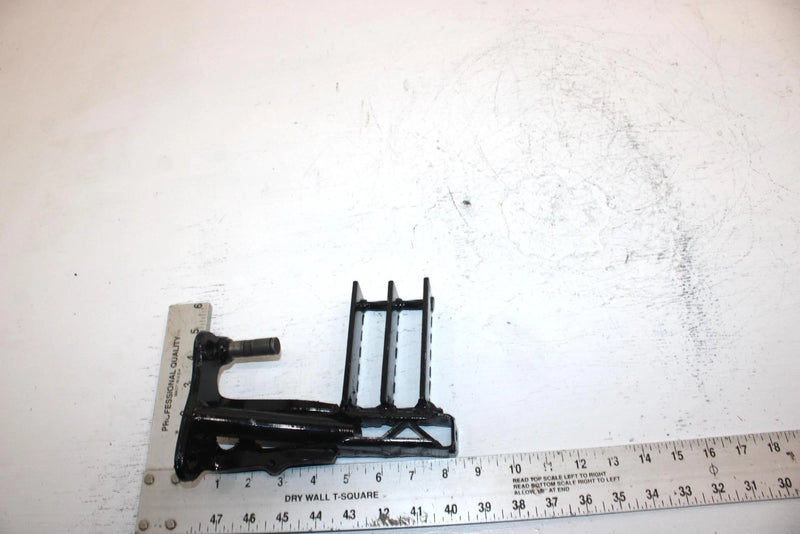 1986 Yamaha  Moto 4 Oem Right Foot Peg 29U-27421-10-00 AY7