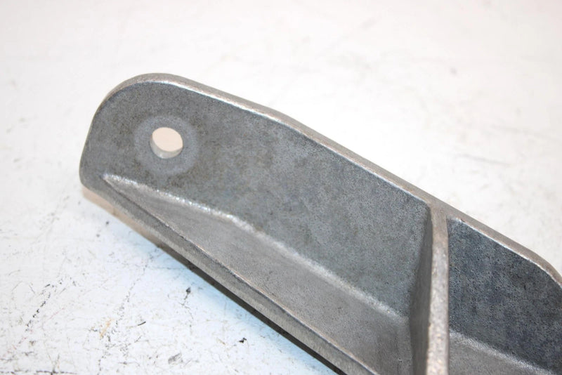 98 Arctic Cat Zl 440 Oem Rear Right Engine Mounting Bracket 0708-030 Q3464