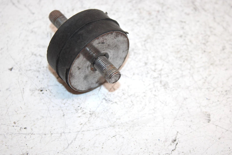 94 Polaris 440 L/c Oem Rear Engine Mount Dampner 3110022 SP53