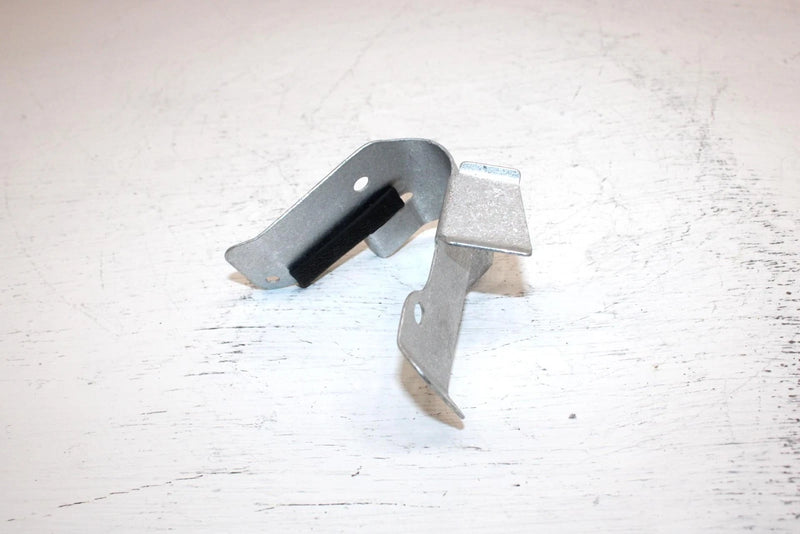 2002 Ski-doo Mxz 500 Oem Hose Support Bracket 518322699 SS16