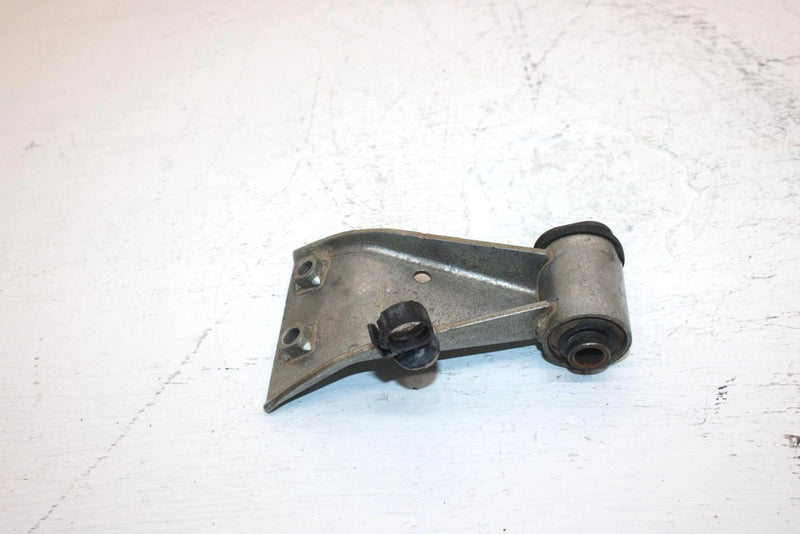 2007 Yamaha  Grizzly 350 2wd Oem Upper Engine Mount 5UH-F1315-01-00 AY28