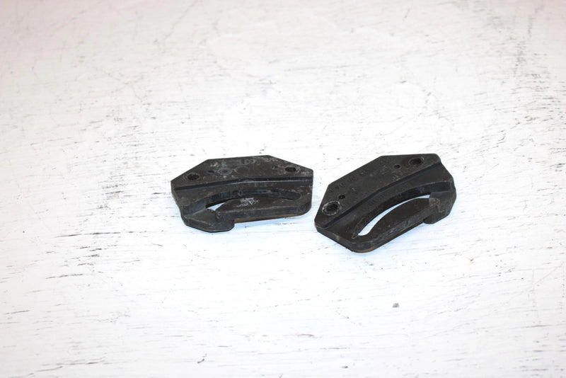 2002 Ski-doo Mxz 500 Oem Headlight Support Set 517289300 517289400 SS16