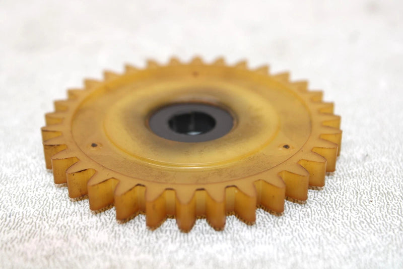 2001 Yamaha  Raptor 660r Oem Oil Pump Drive Gear 3AJ-13325-00-00 AY33