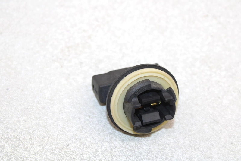 06 Polaris Fusion 600 Ho Oem Taillight Socket 4011009  SP203