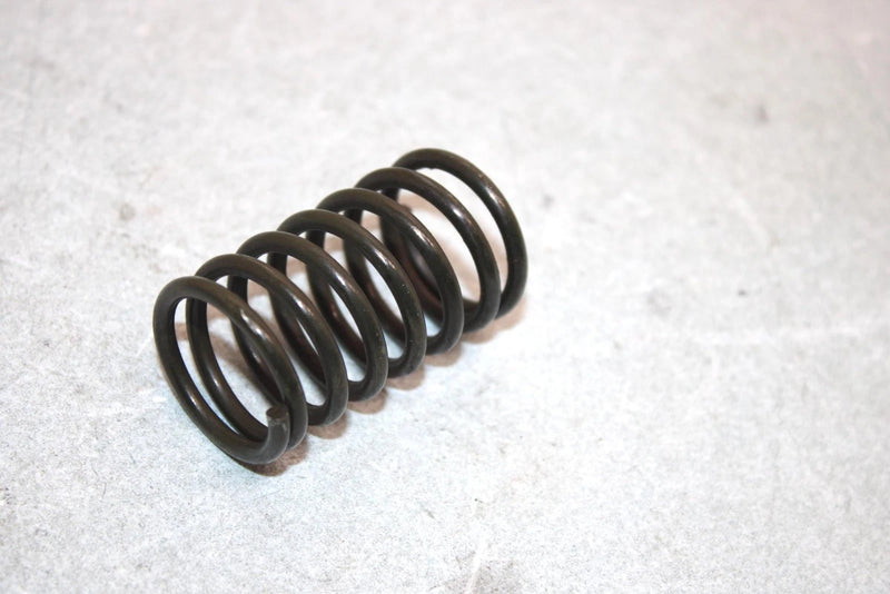 05 Yamaha  Bruin  4wd Hunter  Oem Front Drive Shaft Spring 90501-296L7-00 AY38