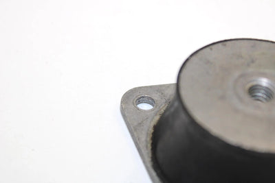 2008 Ski-doo Mxz 800r Oem Rubber Engine Mount 512060729 Q3802