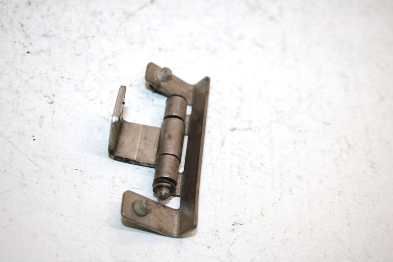 1990 Kawasaki 650 Ts Oem Storage Box Hinge 11046-3849 JK10