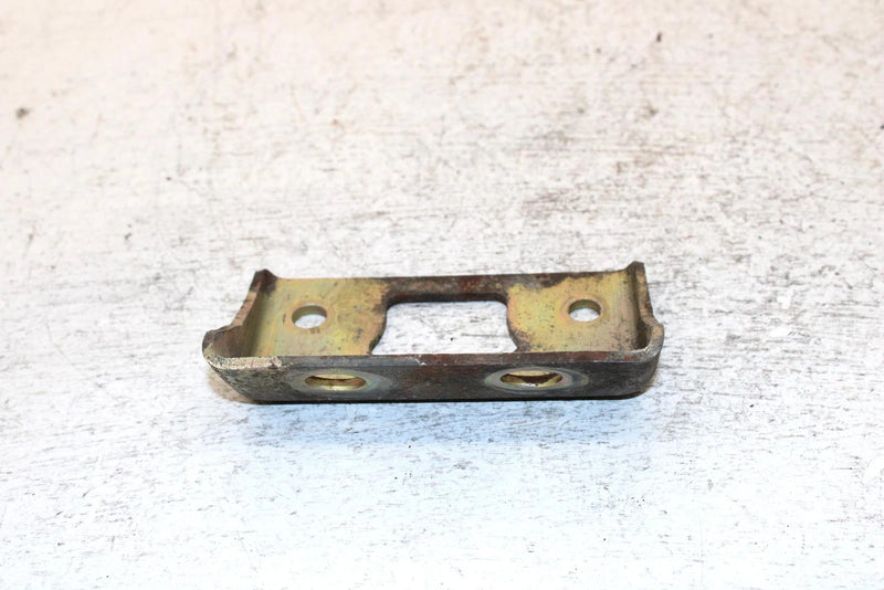 1995 Yamaha Vmax 600 Le Oem Rear Lower Motor Mount 8AB-21427-00-00 SY21