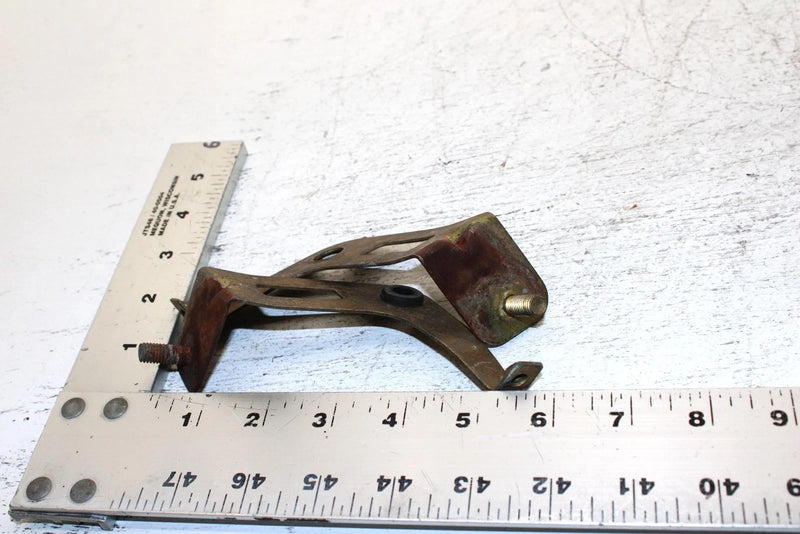 1995 Yamaha Vmax 500 Oem Headlight Bracket Set 8AB-77125-00-00 SY34