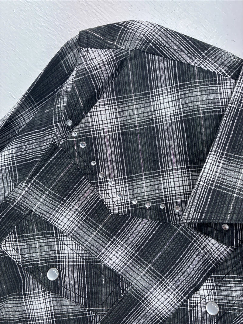New Women’s Cumberland Black Plaid Long Sleeve Pearl Snap XL II-15
