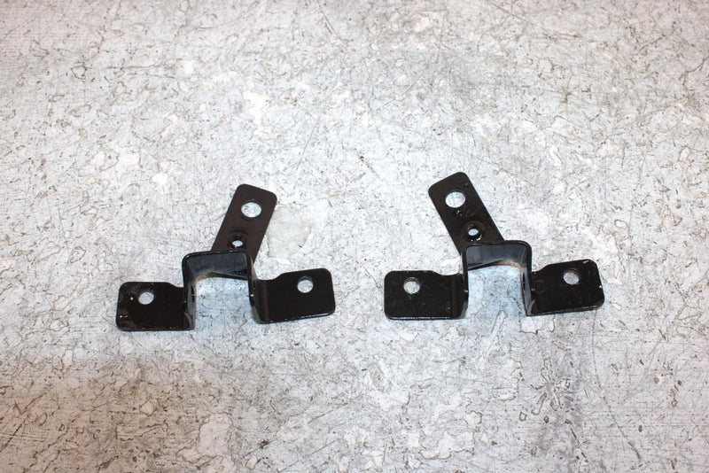2006 Polaris Sportsman 500 Oem Upper Seat Backrest Bracket Set 5249636-067 AP186