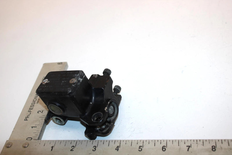 03 Yamaha Rx1 Oem Master Cylinder 8FA-W2587-00-00 SYS