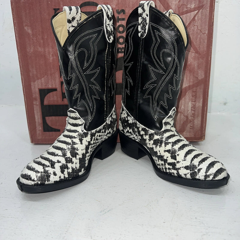 New Children’s Black And White Texas Brand Cowboy Boots. 11.5 11 1/2 D. 24-98