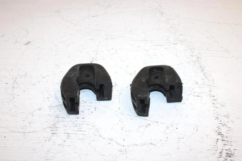 2001 Polaris 800 Le Oem Rail End Cap Pair 5433735 5434374 SP22