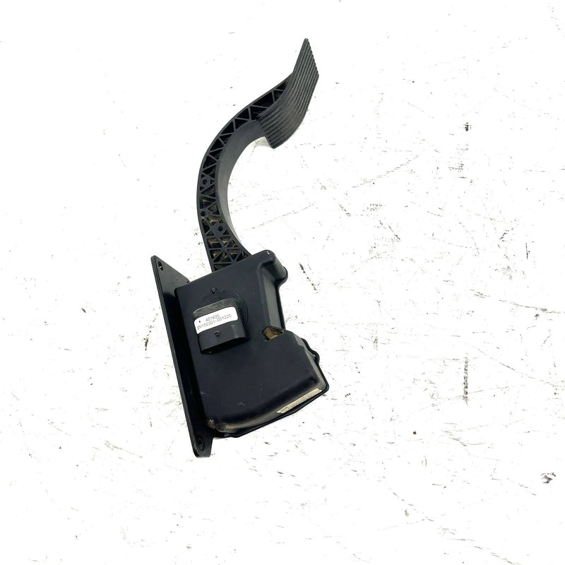 2015 Polaris Ranger 570 4x4 Full Size OEM Throttle Pedal 4014042 XP10.1 