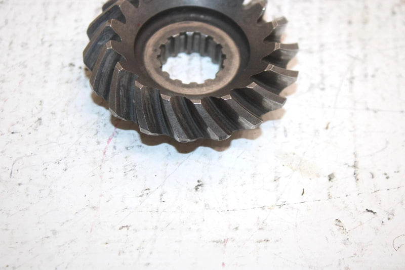84 Yamaha  Tri Moto 3 Wheeler Oem Middle Drive Gear 24W-Y1754-00-00 AY21
