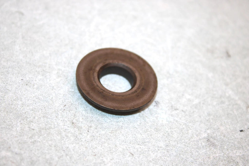 05 Yamaha  Bruin  4wd Hunter  Oem Valve Spring Seat 3Y1-12116-00-00 AY38