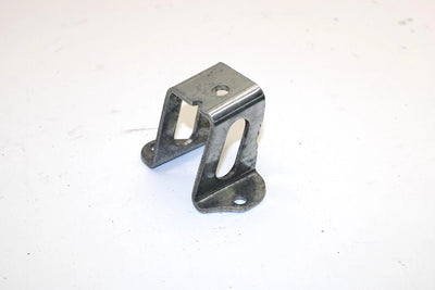 1999 Yamaha Vmax 500 Oem Front Upper Left Motor Mount 8CR-21415-00-00 Q1531