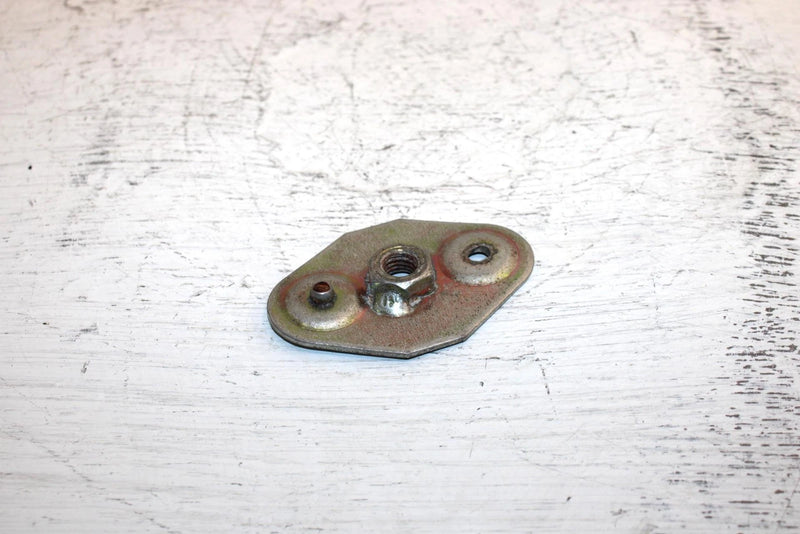 2001 Ski-doo Mxz 600 Oem Nut Plate Bracket 518201307 SS4