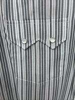 New Women’s White Horse Black Gray Stripe Long Sleeve Pearl Snap Large II-12