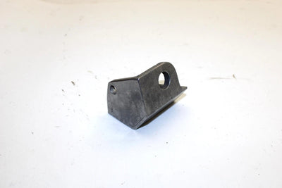 1997 Yamaha Vmax 600 Xtc Oem Rear Upper Motor Mount 8CR-21425-00-00 Q1530