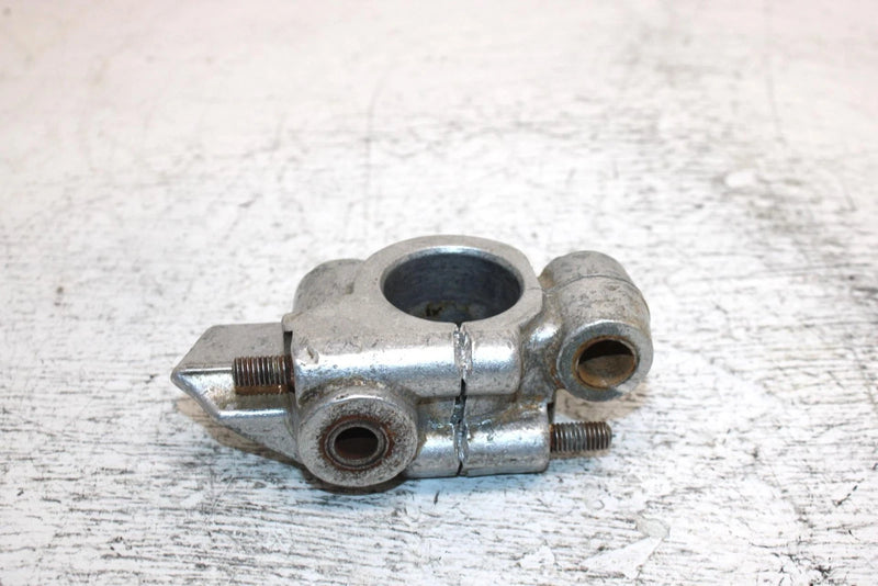 1997 Yamaha Venture Tr Oem Front Right Suspension Bracket 84M-2377E-00-00 SY15
