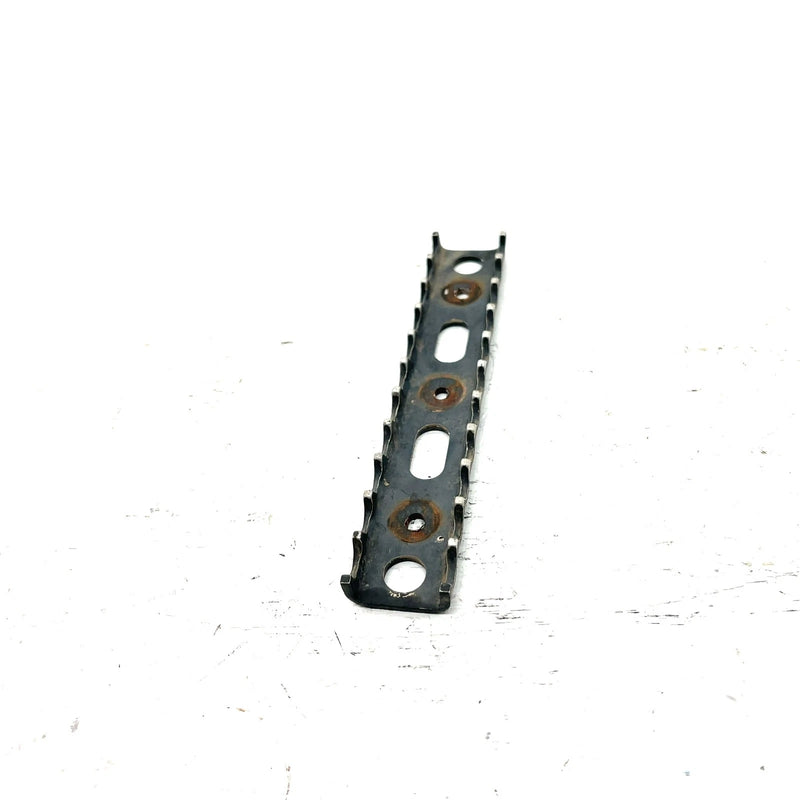 99-06 Polaris Trail Blazer 250 OEM Footrest Cleat Pair 5242525-067 AP221