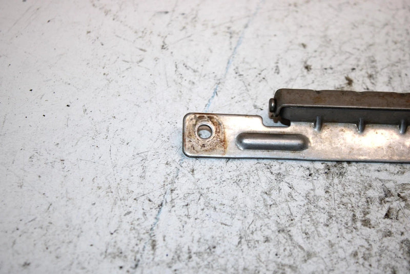 1997 Yamaha 1100 Triple Waveventure Oem Hood Hinge GJ3-6517D-01-00 JY24
