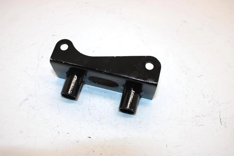 14 Can-am Outlander Max 400 Efi Oem Front Bumper Bracket 705003828 AB6