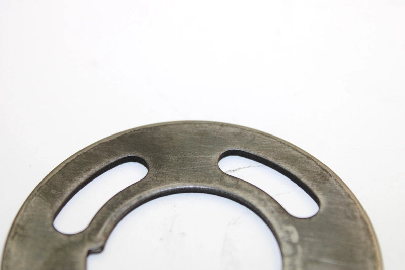 89 Yamaha Moto 4 YFM350ER OEM Crankshaft Bearing Cover 1YW-11565-00-00 AY30
