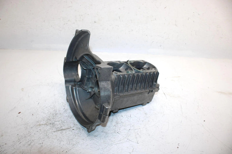 83 Yamaha Excel Iii Ec340g Oem Crankcase 8J4-15100-00-00 SY7