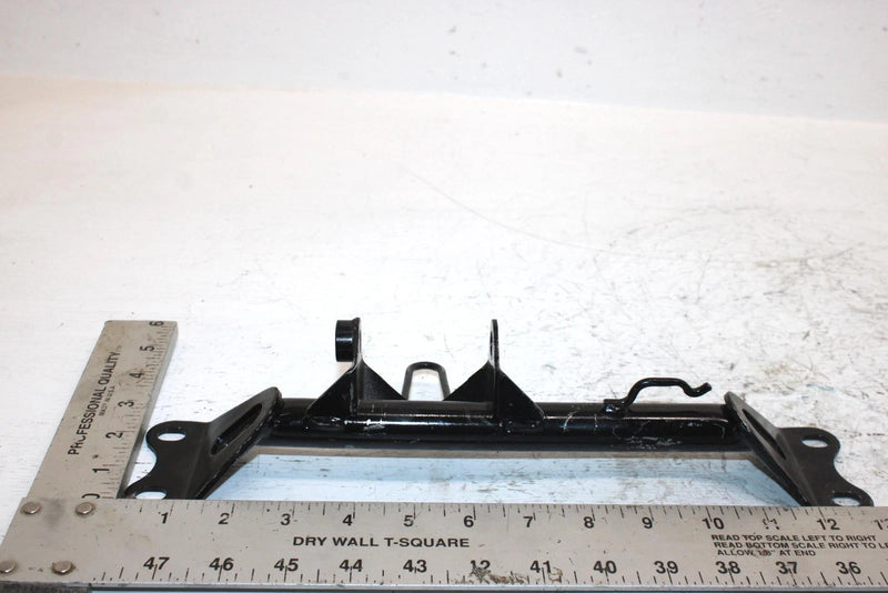 1998 Yamaha  Grizzly Oem Upper Engine Mount 4WV-21315-00-00 AY49