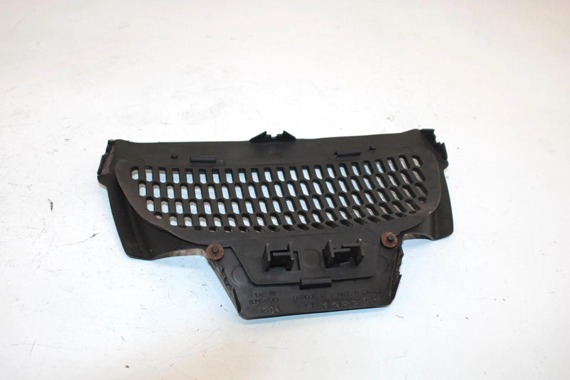 01 Ski-doo Mxz 700 Trail Oem Center Grill Black 517302026 SSS