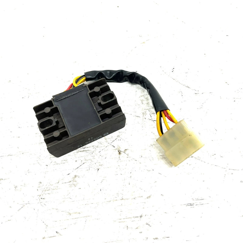 91-02 Suzuki King Quad 300 LTF300F 4x4 OEM Voltage Regulator 32800-19B11 AS34