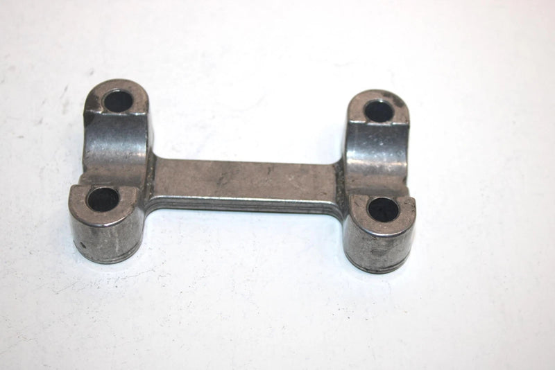 2001 Bombardier Traxter Oem Handlebar Mount 709400028 AB10