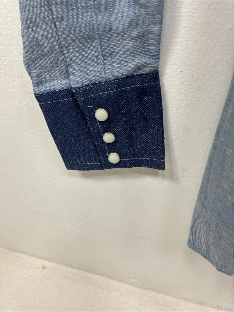 New Women’s Dee-Cee Blue Jeans Design Long Sleeve Pearl Snap Size Large TT-94