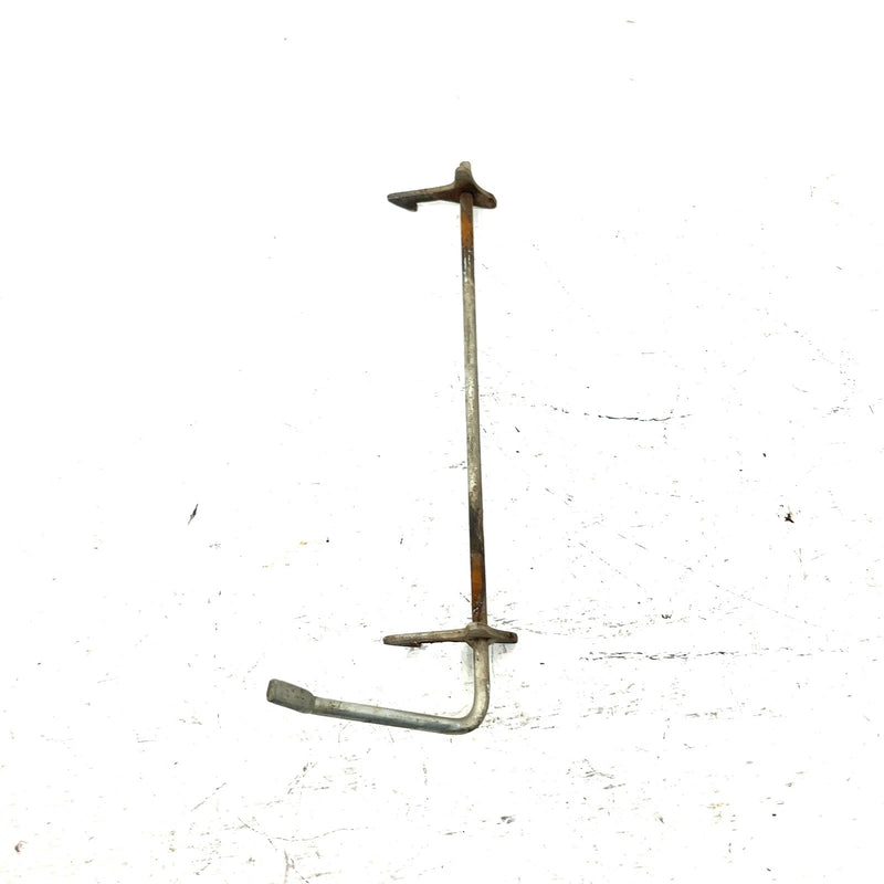 1983 Honda ATC200 OEM Seat Latch 77105-958-680 AH82