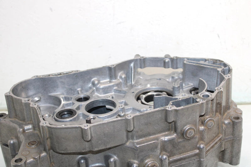 96 Kawasaki Bayou 400 4x4 Oem Crankcase 14001-5344 AK11