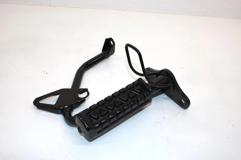 87 Yamaha  Champ 100 Yfm100t Oem Right Footrest With Suport 55X-27421-01-00 AY11