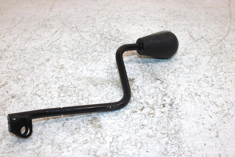 2006 John Deere  Buck 650 Oem Bed Tilt Release Lever 705000253 AJ0