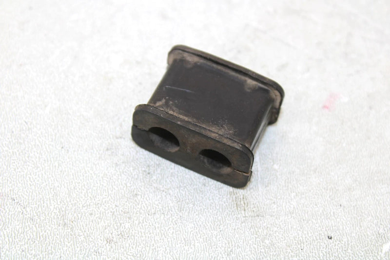 2003 Suzuki Lt-f400f Oem Oil Cooler Line Grommet 16468-38F01 AS23