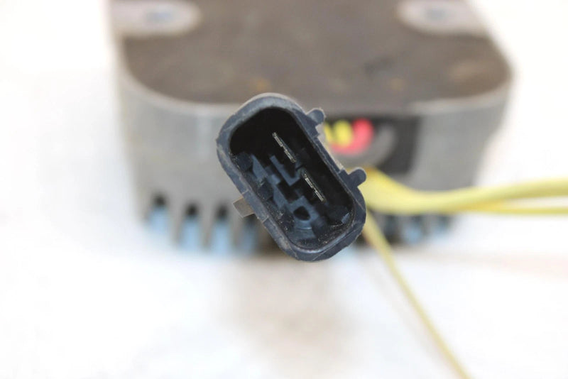2011 Polaris Sportsman 800 Efi Oem Voltage Regulator 4012748 AP179